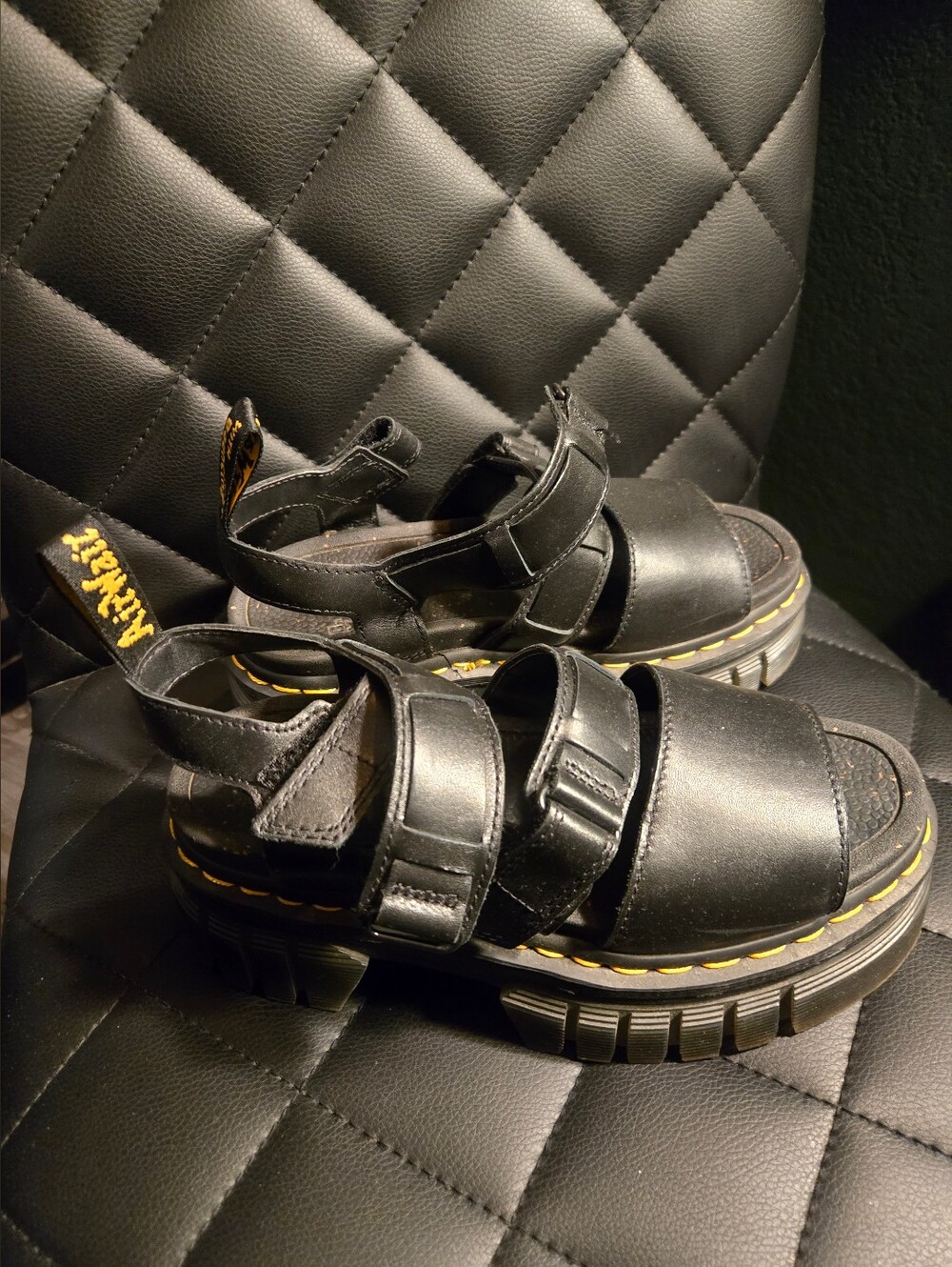 Dr Marten Ricki 3 Strap